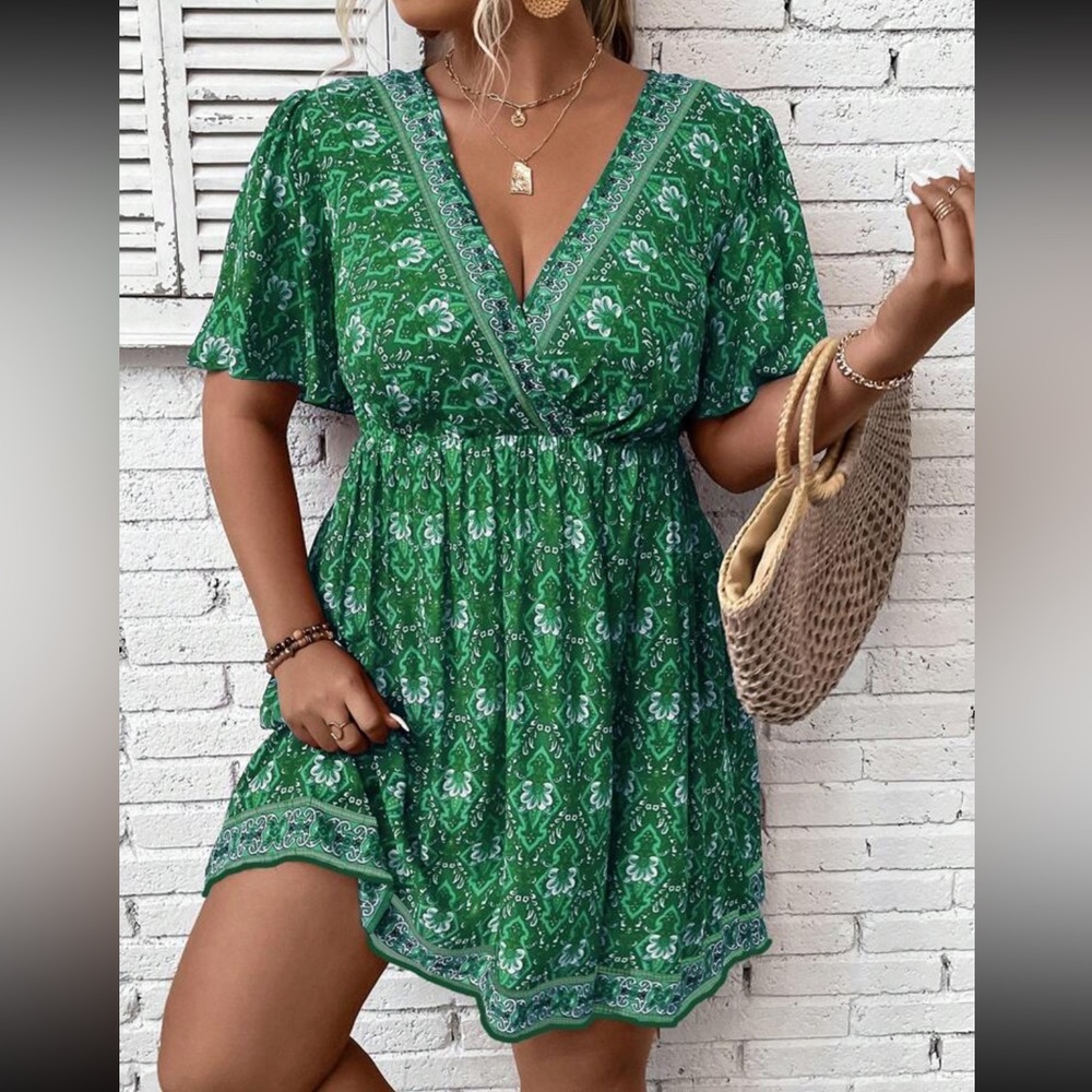 Boho plus size floral print butterfly sleeve dress red - Picture 5 of 10